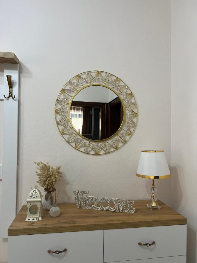 Sael Apartments Shkodër Esterno foto